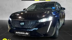 Lackierung schwarz perla nera/typ aussenverkleidung metallic Gebraucht 2024 Peugeot 308 Allure Kombi | 21.900 € (Superpreis)