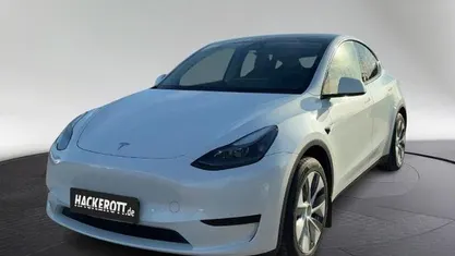 Weiss Gebraucht 2023 Tesla Model Y RWD SUV | 31.480 € (Superpreis)