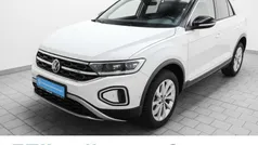 Weiss Gebraucht 2024 VW T-Roc Style SUV | 29.930 € (Fairer Preis)