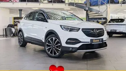 Usata Opel Grandland X Ultimate 224 CV (164 kW) 2021 Bianco SUV