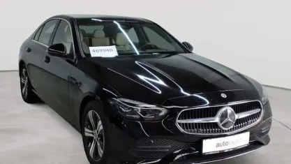 Gebraucht Mercedes C220 Avantgarde 200 PS (147 kW) 2023 Schwarz Limousine