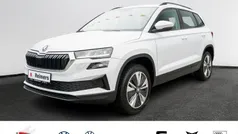 Weiß Gebraucht 2022 Skoda Karoq Ambition SUV | 25.827 € (Guter Preis)