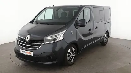 Schwarz Gebraucht 2020 Renault Trafic Van / Kleinbus | 30.860 € (Fairer Preis)