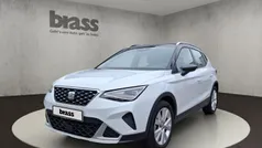 Nevada weiß metallic/magnetic grau metallic Gebraucht 2023 Seat Arona Xperience SUV | 21.950 € (Fairer Preis)
