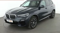 Grau Gebraucht 2021 BMW X5 M Sport SUV | 52.290 € (Guter Preis)