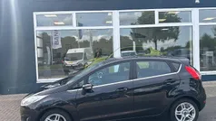 Schwarz Gebraucht 2014 Ford Fiesta Titanium Kleinwagen | 5.950 € (Fairer Preis)