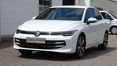Pure white Gebraucht 2024 VW Golf VIII Life Limousine | 28.900 € (Fairer Preis)