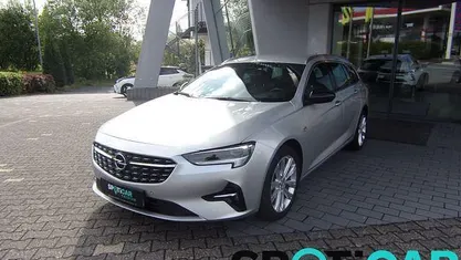 Silber (argonsilber metallic) Gebraucht 2021 Opel Insignia Business Kombi | 16.990 €