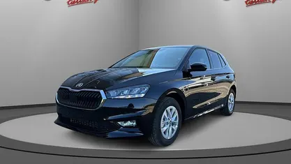 Blackmagic perleffekt Neu 2025 Skoda Fabia Selection Limousine | 19.490 € (Fairer Preis)