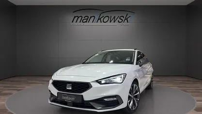 Weiß Gebraucht 2021 Seat Leon FR Kombi | 19.290 € (Fairer Preis)