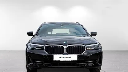 Gebraucht BMW 530 Sport Line 292 PS (214 kW) 2022 Schwarz Limousine