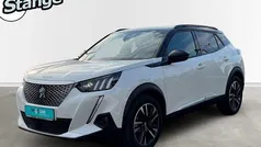 Weiss Gebraucht 2021 Peugeot e-2008 GT SUV | 19.900 € (Fairer Preis)