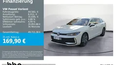 Weiß Gebraucht 2025 VW Passat R-line Kombi | 44.560 € (Superpreis)