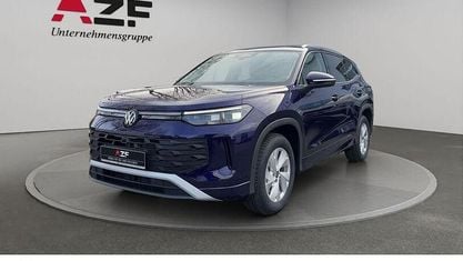 Używany VW Tayron Life 150 KM (110 kW) 2025 Purpurowy SUV