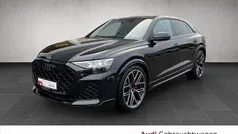 Mythosschwarz metallic Gebraucht 2025 Audi RS Q8 Ambiente SUV | 139.990 €