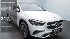 Weiß Gebraucht 2023 Mercedes GLA250 Progressive SUV | 38.575 € (Fairer Preis)