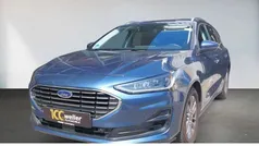 Blau Gebraucht 2023 Ford Focus Titanium X Kombi | 22.610 € (Guter Preis)