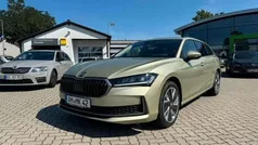 Ice tea beige metallic Gebraucht 2024 Skoda Superb Selection Kombi | 36.990 € (Fairer Preis)