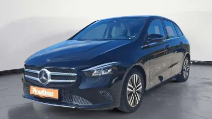 Gebraucht Mercedes B200 Style 163 PS (119 kW) 2021 Schwarz Kleinwagen