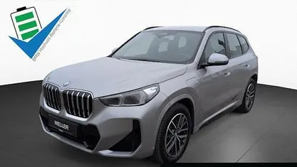 Spacesilber (grau) Gebraucht 2024 BMW X1 M Sport SUV | 42.350 € (Guter Preis)