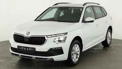 Moon weiß perleffekt Neu 2025 Skoda Kamiq Selection SUV | 28.495 € (Fairer Preis)