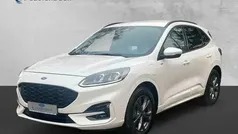 Arktisweiß (metallic) Gebraucht 2021 Ford Kuga ST-Line X SUV | 25.900 € (Fairer Preis)
