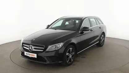 Schwarz Gebraucht 2020 Mercedes C180 Avantgarde Kombi | 23.800 € (Fairer Preis)