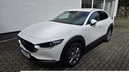Weiss Gebraucht 2025 Mazda CX-30 Exclusive SUV | 26.990 € (Fairer Preis)