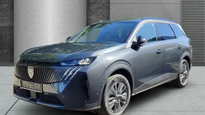 Gebraucht Peugeot 5008 Allure 136 PS (100 kW) 2025 Limousine