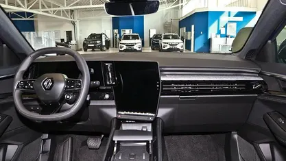 Stahlblau Gebraucht 2023 Renault Austral Techno SUV | 28.990 € (Superpreis)