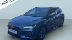 Blau Gebraucht 2024 Ford Focus ST-Line X Limousine | 26.850 € (Fairer Preis)