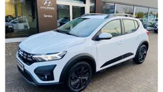 Gletscherweiss Gebraucht 2024 Dacia Sandero Expression Kleinwagen | 15.980 € (Guter Preis)