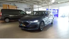 Blau Gebraucht 2024 Ford Focus Titanium X Limousine | 28.979 € (Fairer Preis)