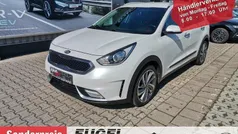 Weiß Gebraucht 2016 Kia Niro Spirit SUV | 10.849 € (Superpreis)