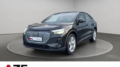 Schwarz Gebraucht 2022 Audi Q4 e-tron Basis SUV | 27.880 € (Guter Preis)