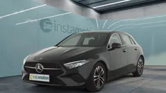 Schwarz Gebraucht 2023 Mercedes A180 Advanced Limousine | 27.560 € (Fairer Preis)