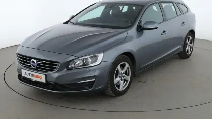 Gebraucht Volvo V60 Linje Svart 190 PS (139 kW) 2017 Silber Kombi