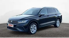 Schwarz Gebraucht 2024 VW Tiguan Allspace S SUV | 36.890 € (Superpreis)