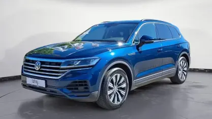 Begagnad VW Touareg Basis 286 HK (210 kW) 2018 Blå SUV