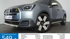 Smokey green Gebraucht 2024 Mini John Cooper Works Countryman SUV | 41.990 €