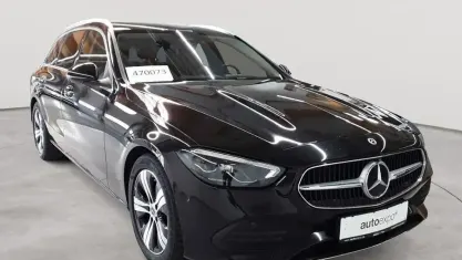 Gebraucht Mercedes C200 Avantgarde 163 PS (119 kW) 2023 Obsidianschwarz metallic Kombi