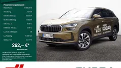 Goldbronze metallic Gebraucht 2024 Skoda Kodiaq Selection SUV | 47.880 € (Fairer Preis)