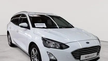 Frostweiß Gebraucht 2021 Ford Focus Cool & Connect Kombi | 10.190 € (Teuer)