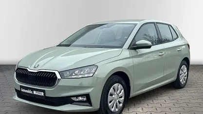 Neu Skoda Fabia Essence 95 PS (69 kW) 2026 Grün Kleinwagen