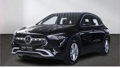Gebraucht Mercedes GLA200 163 PS (119 kW) 2024 Unilack nachtschwarz SUV