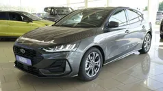 Magnetic grau Neu 2025 Ford Focus ST-Line X Limousine | 25.920 € (Superpreis)
