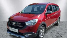 Rot Gebraucht 2022 Dacia Lodgy Stepway Van / Kleinbus | 16.479 € (Fairer Preis)