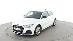 Weiß Gebraucht 2021 Audi A1 Advanced Kleinwagen | 20.470 € (Fairer Preis)