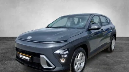 Neu Hyundai Kona Select 150 PS (110 kW) 2026 Ecotronic gray SUV