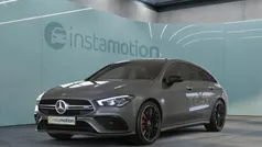 Grau Gebraucht 2022 Mercedes CLA35 AMG AMG Limousine | 40.100 € (Guter Preis)